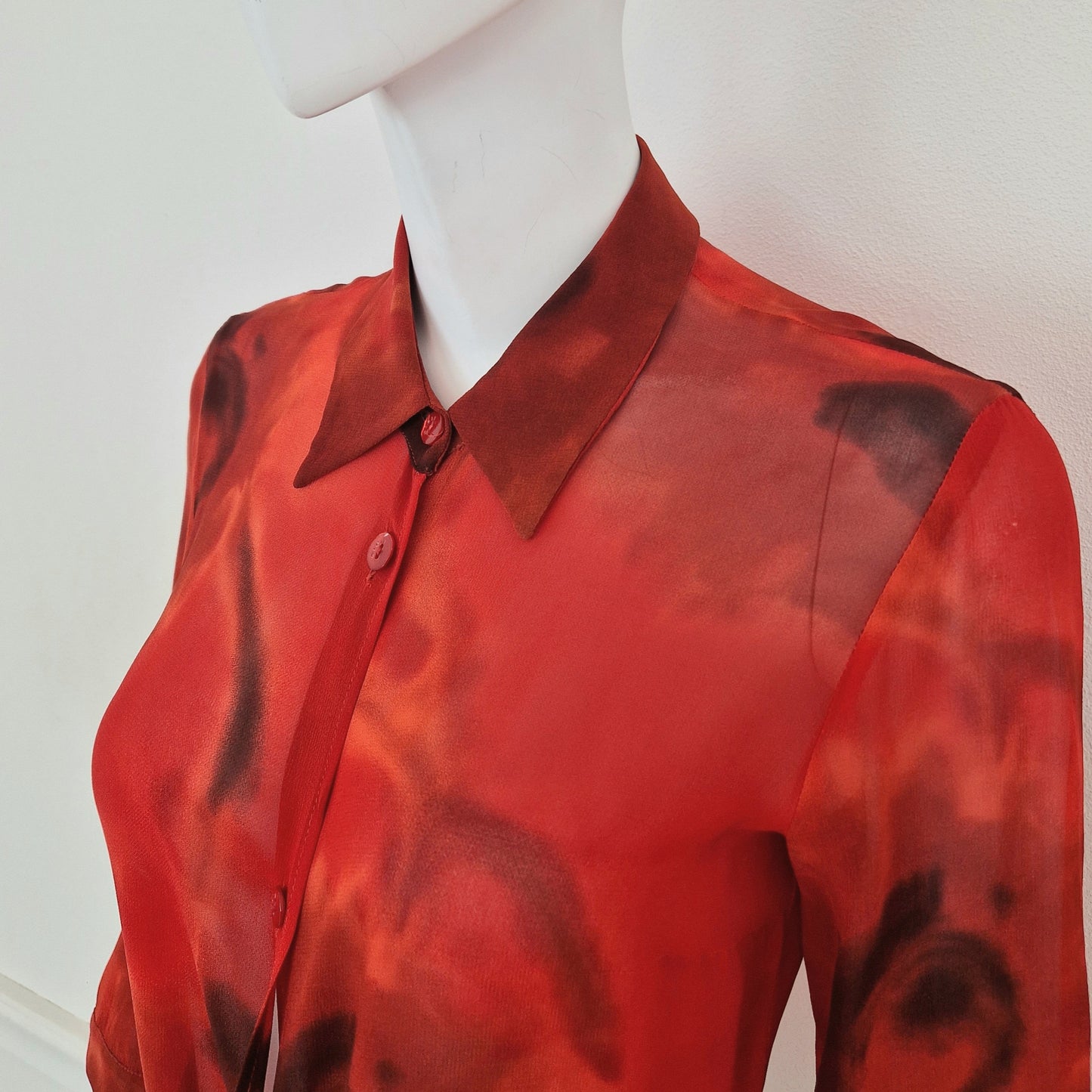 Romeo Gigli | Camicia rossa velata