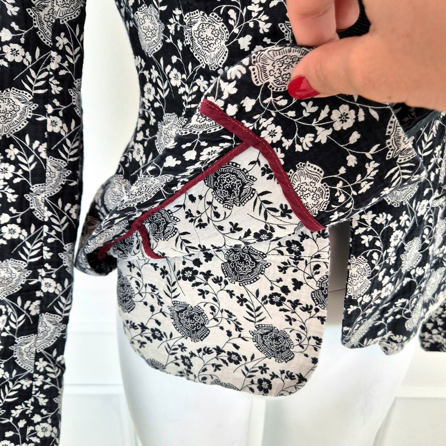 Antonio Marras | Giacca bicolor con fiocco laterale