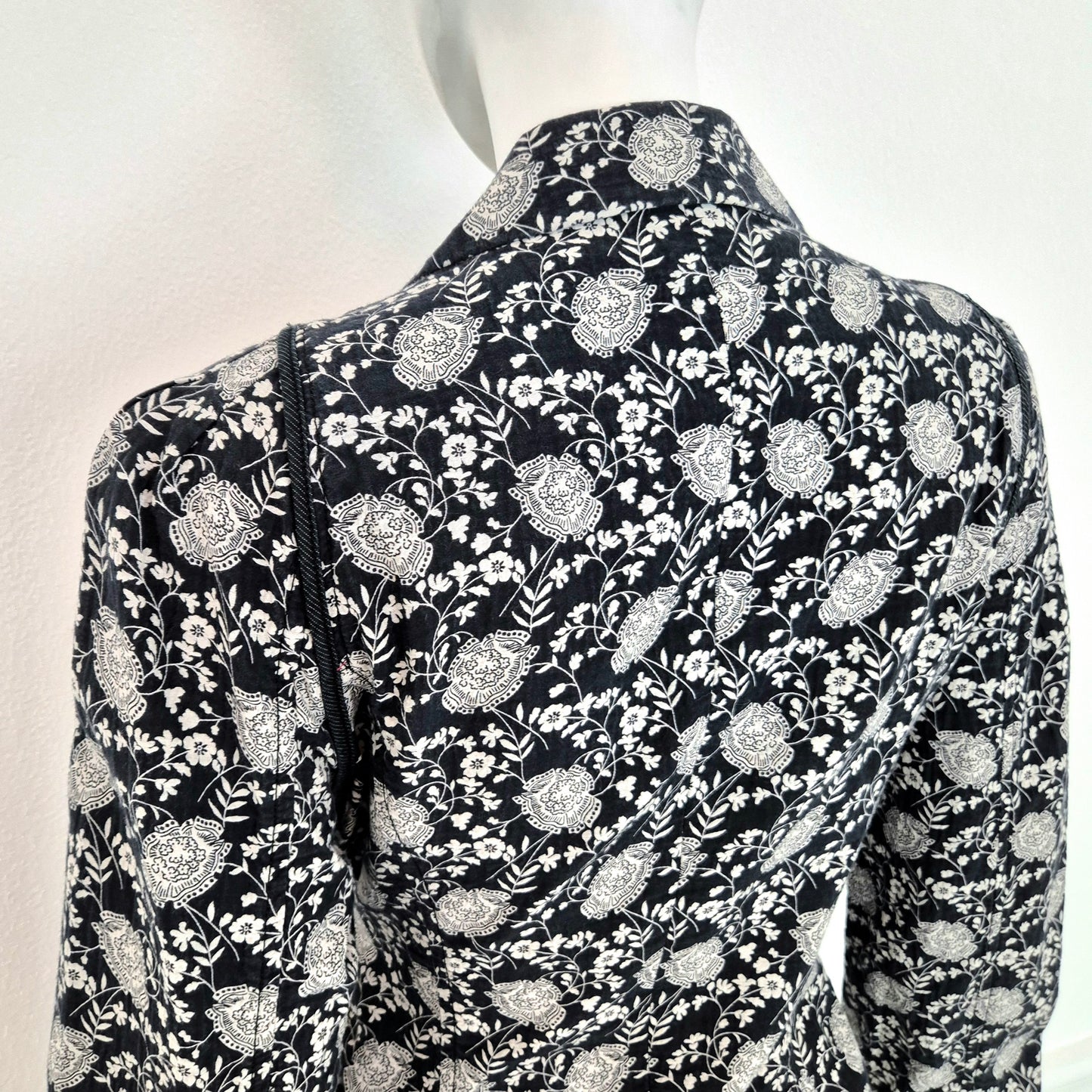 Antonio Marras | Giacca bicolor con fiocco laterale