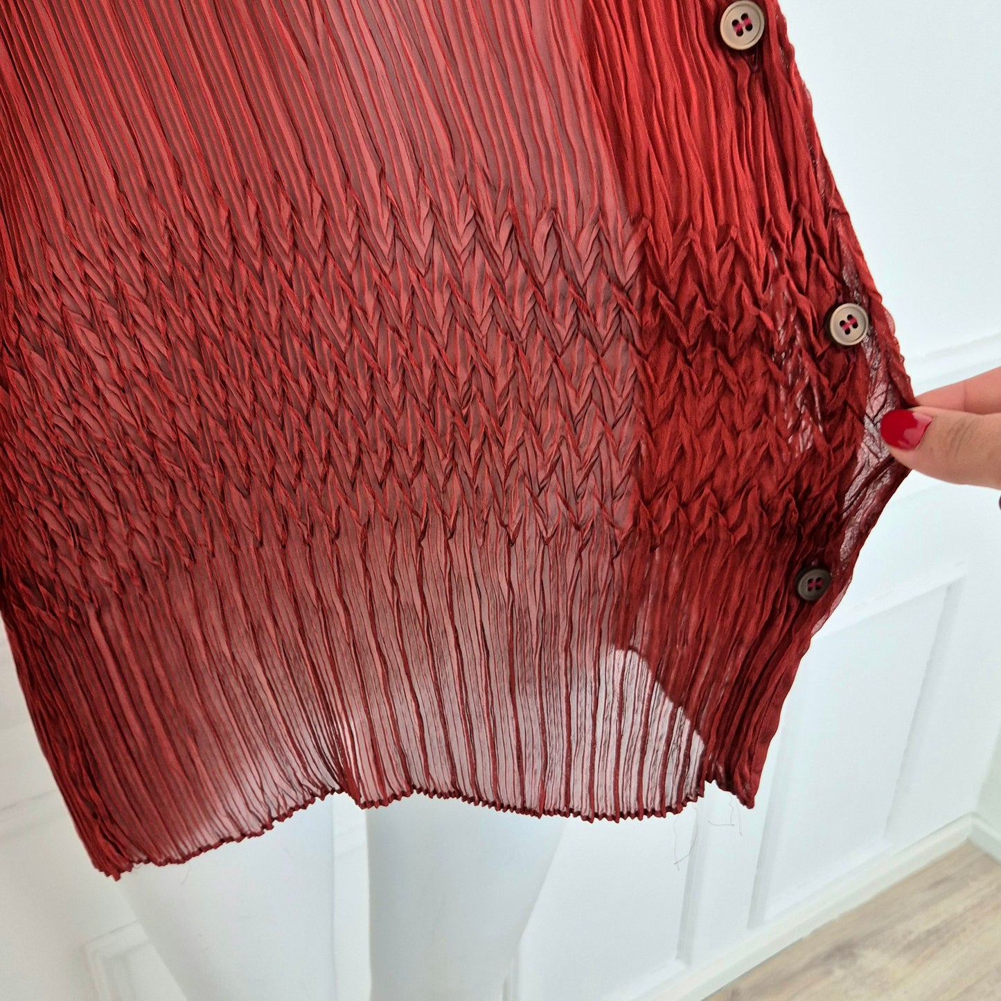Romeo Gigli | Camicia bordeaux velata con plissettatura