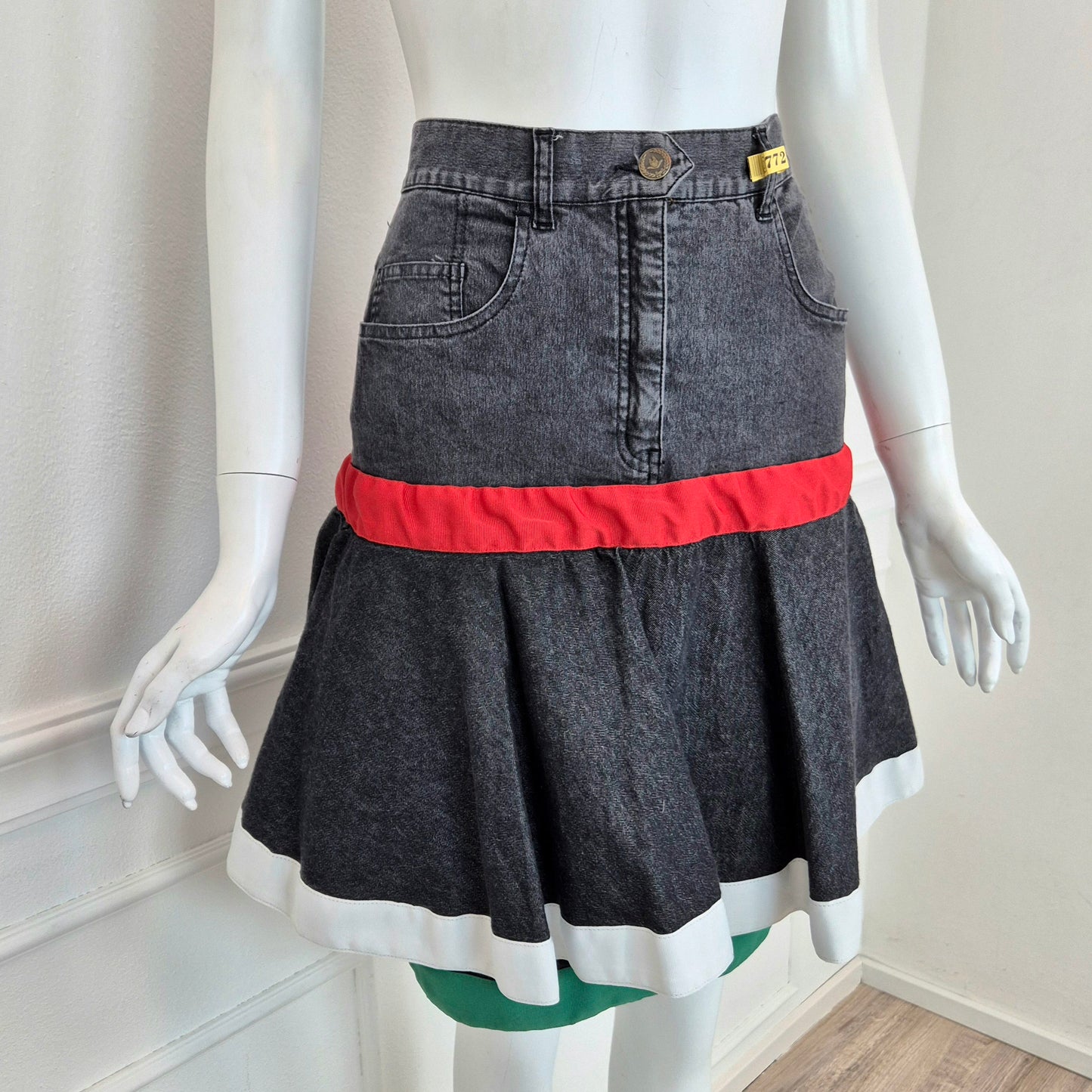 Moschino | Gonna in denim con fiocco sul retro
