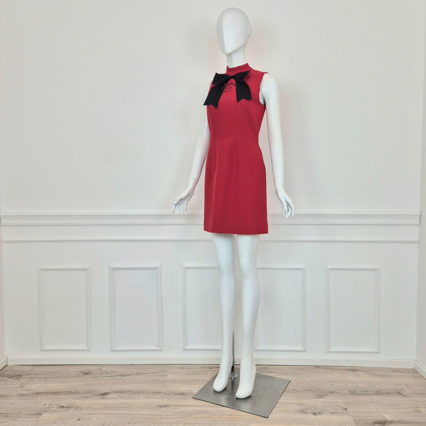 Moschino | Abito tubino vintage rosso con fiocco nero 1996