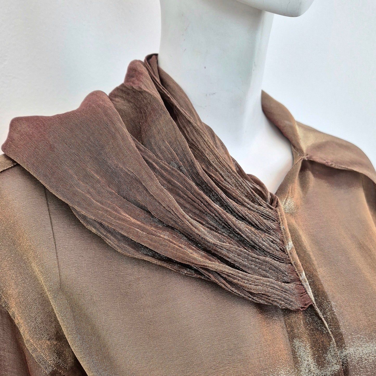 Romeo Gigli | Camicia in seta oro cangiante 1989