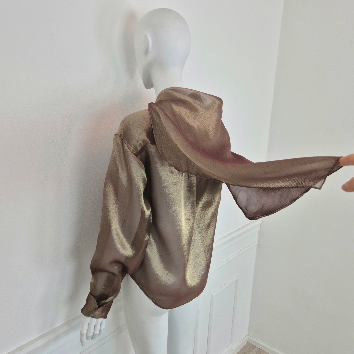 Romeo Gigli | Camicia in seta oro cangiante 1989