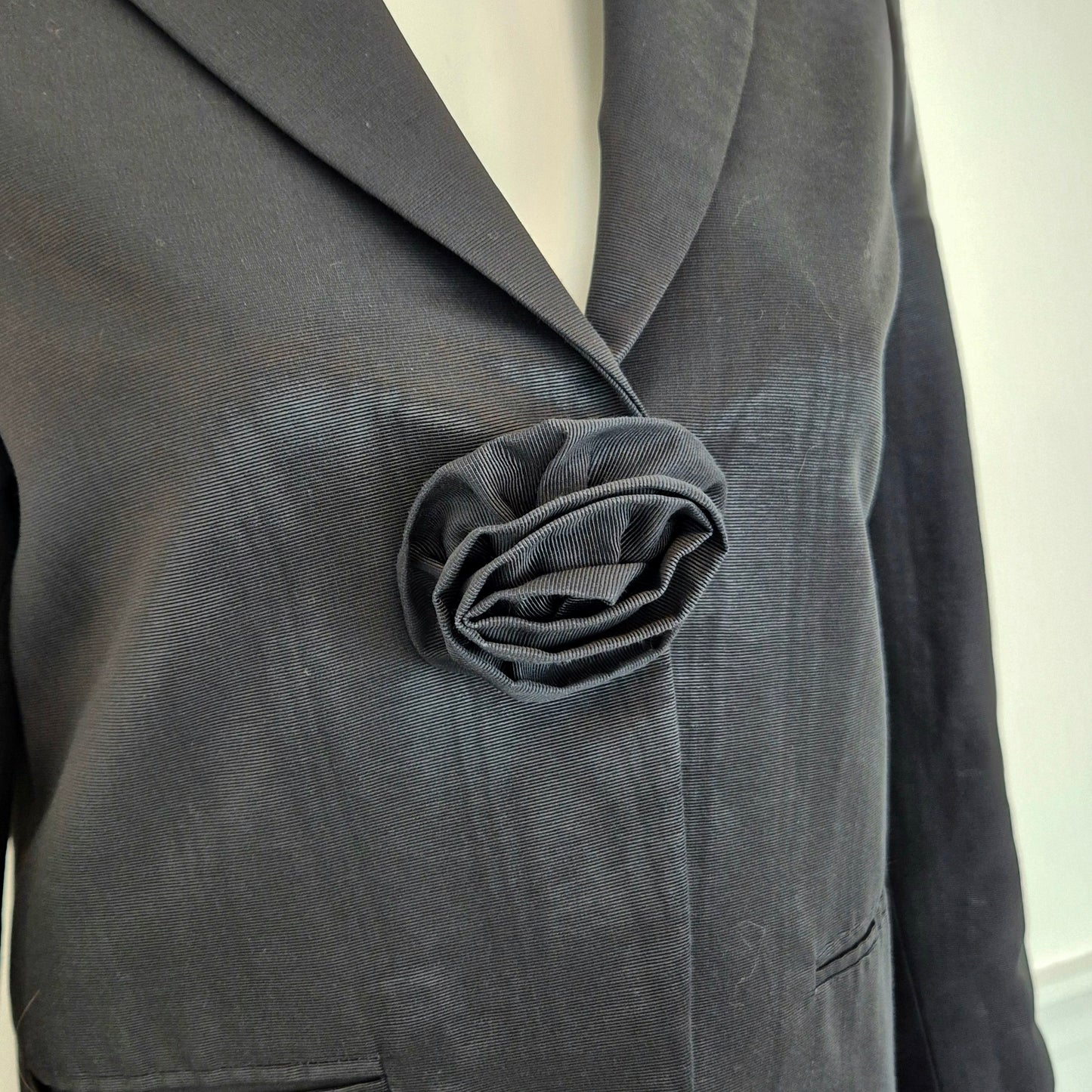 Romeo Gigli | Soprabito coda di rondine con rose fw 1996