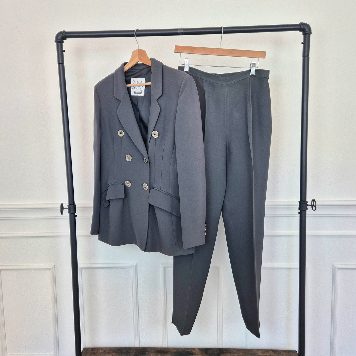 Moschino | Tailleur pantalone "You can't judge a girl by her clothes"