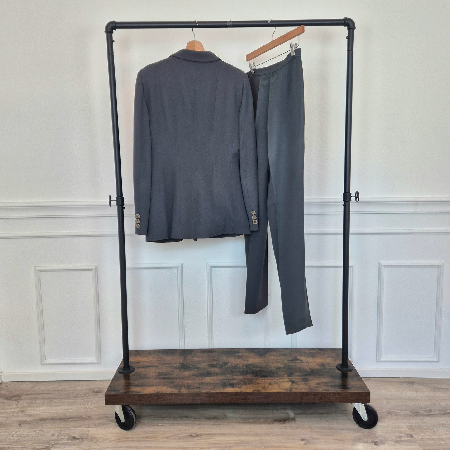 Moschino | Tailleur pantalone "You can't judge a girl by her clothes"