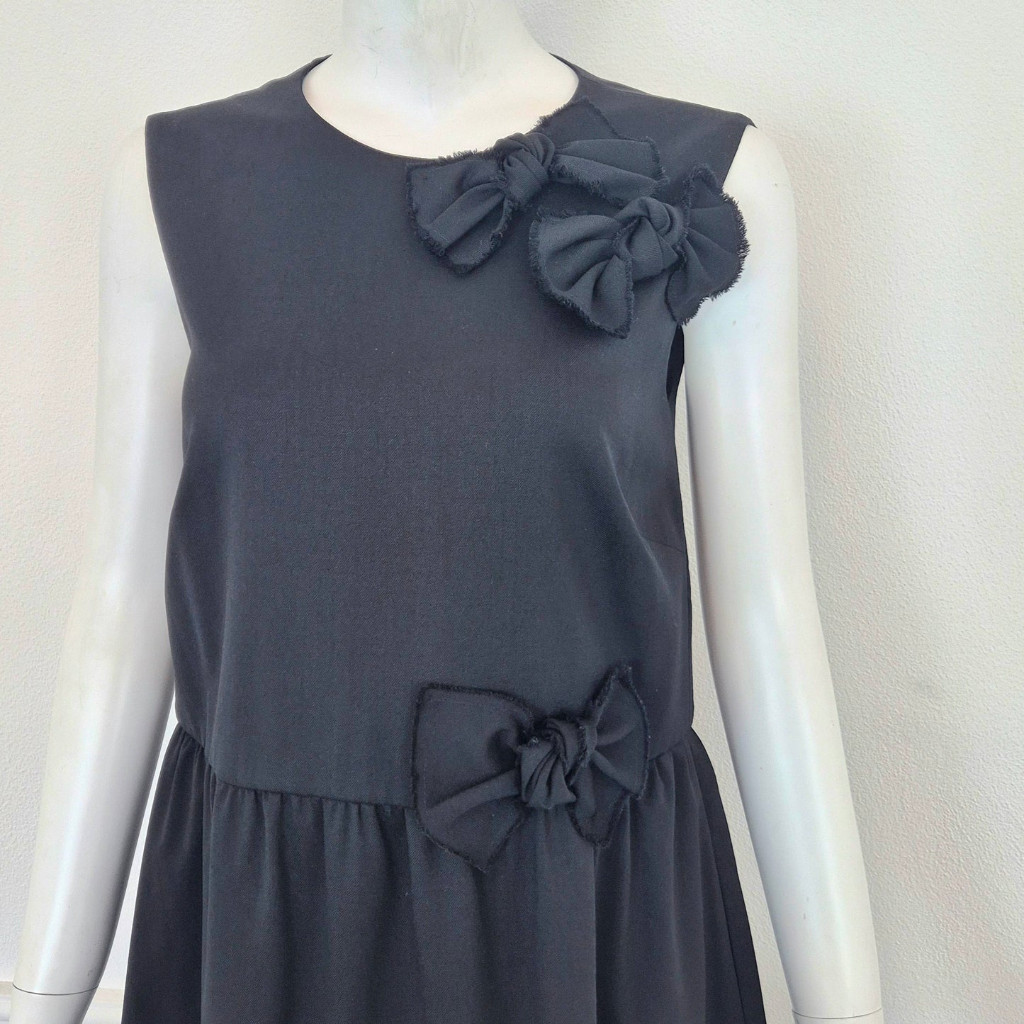 Red Valentino | Abito nero con fiocchi