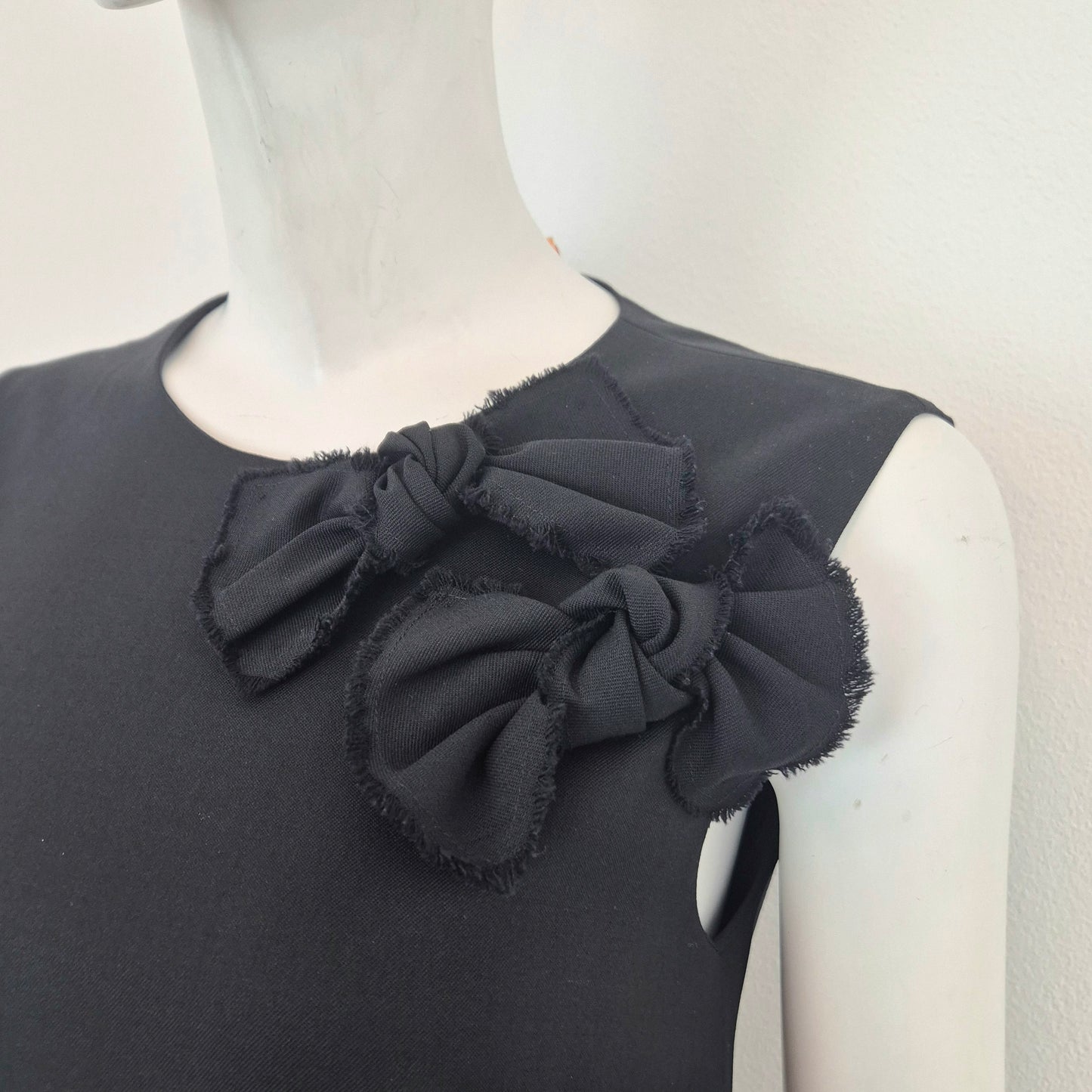 Red Valentino | Abito nero con fiocchi