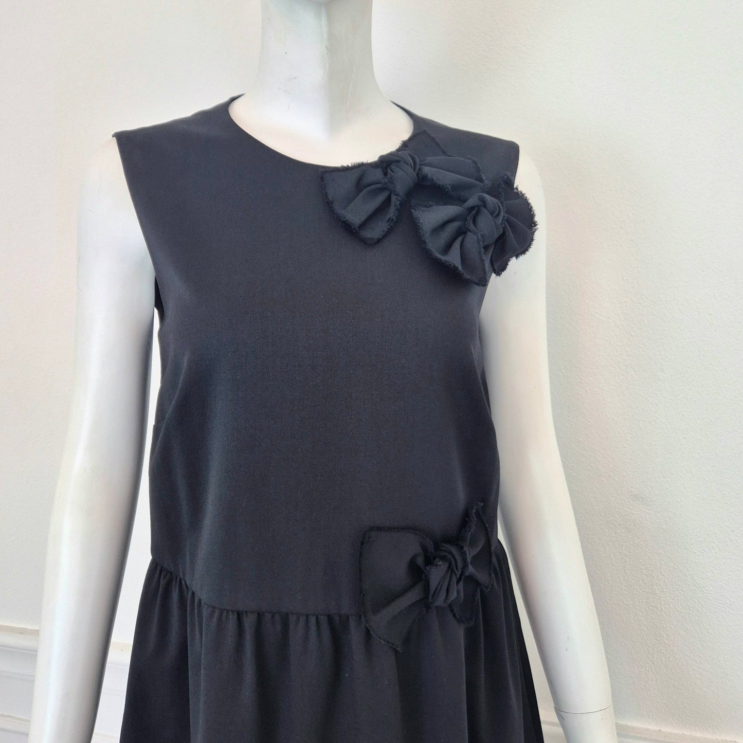 Red Valentino | Abito nero con fiocchi