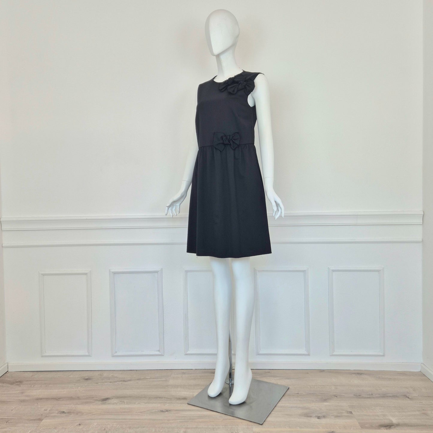Red Valentino | Abito nero con fiocchi