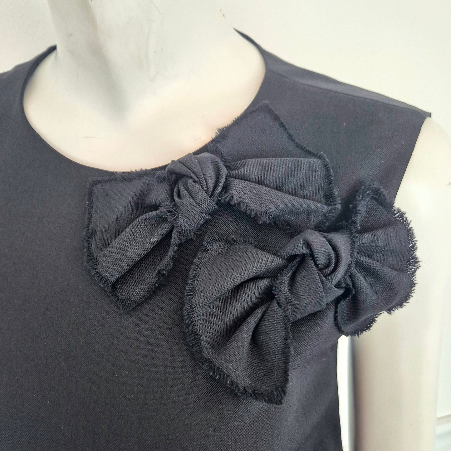 Red Valentino | Abito nero con fiocchi