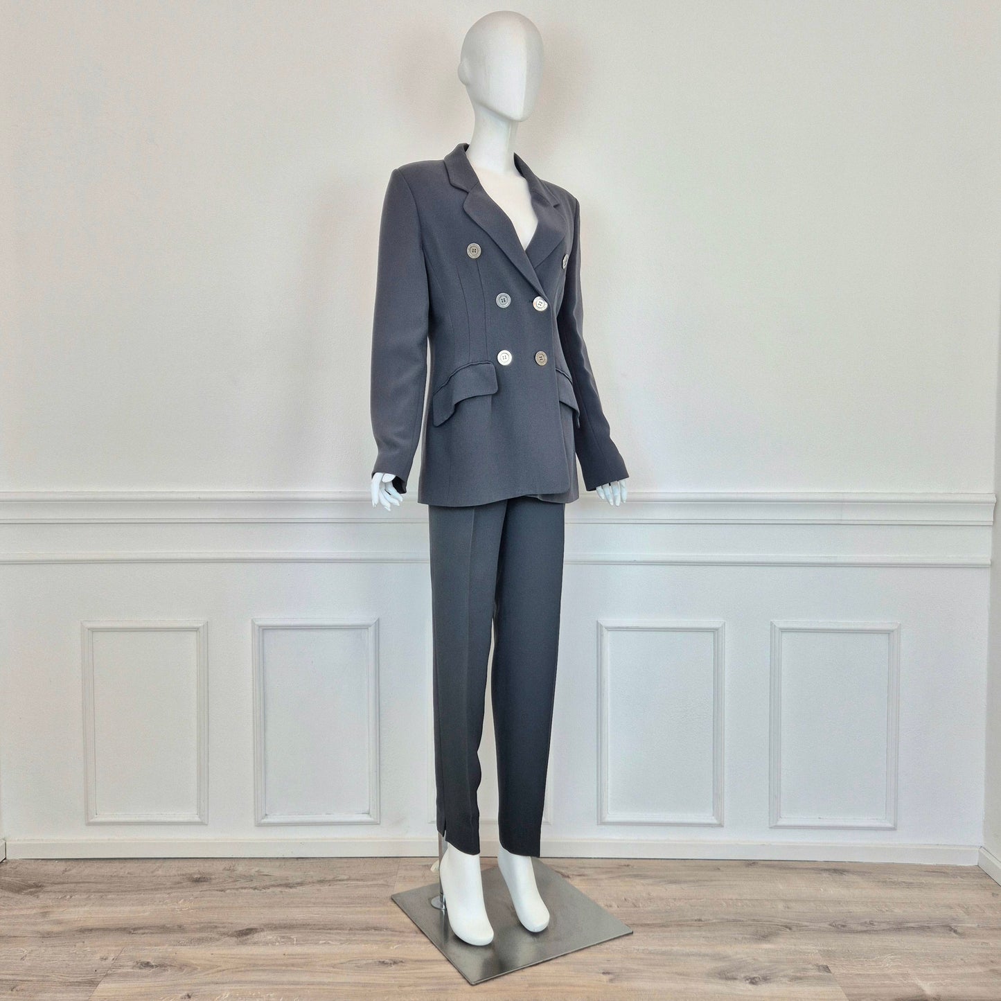 Moschino | Tailleur pantalone "You can't judge a girl by her clothes"