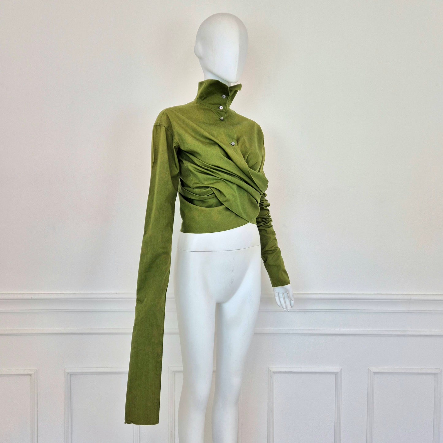 Romeo Gigli | Camicia verde oliva con incrocio e maniche lunghissime 1990