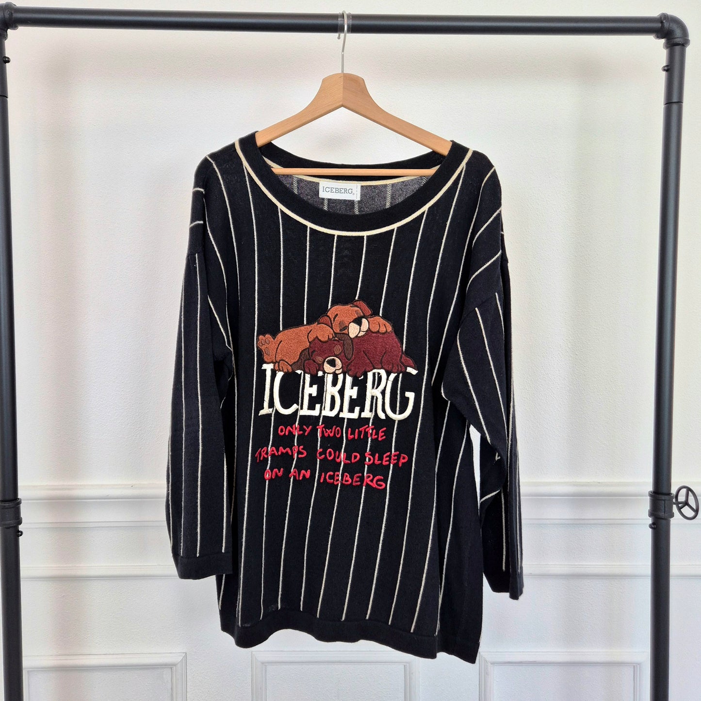 Iceberg | Maglione "only two little tramps could sleep on an iceberg"