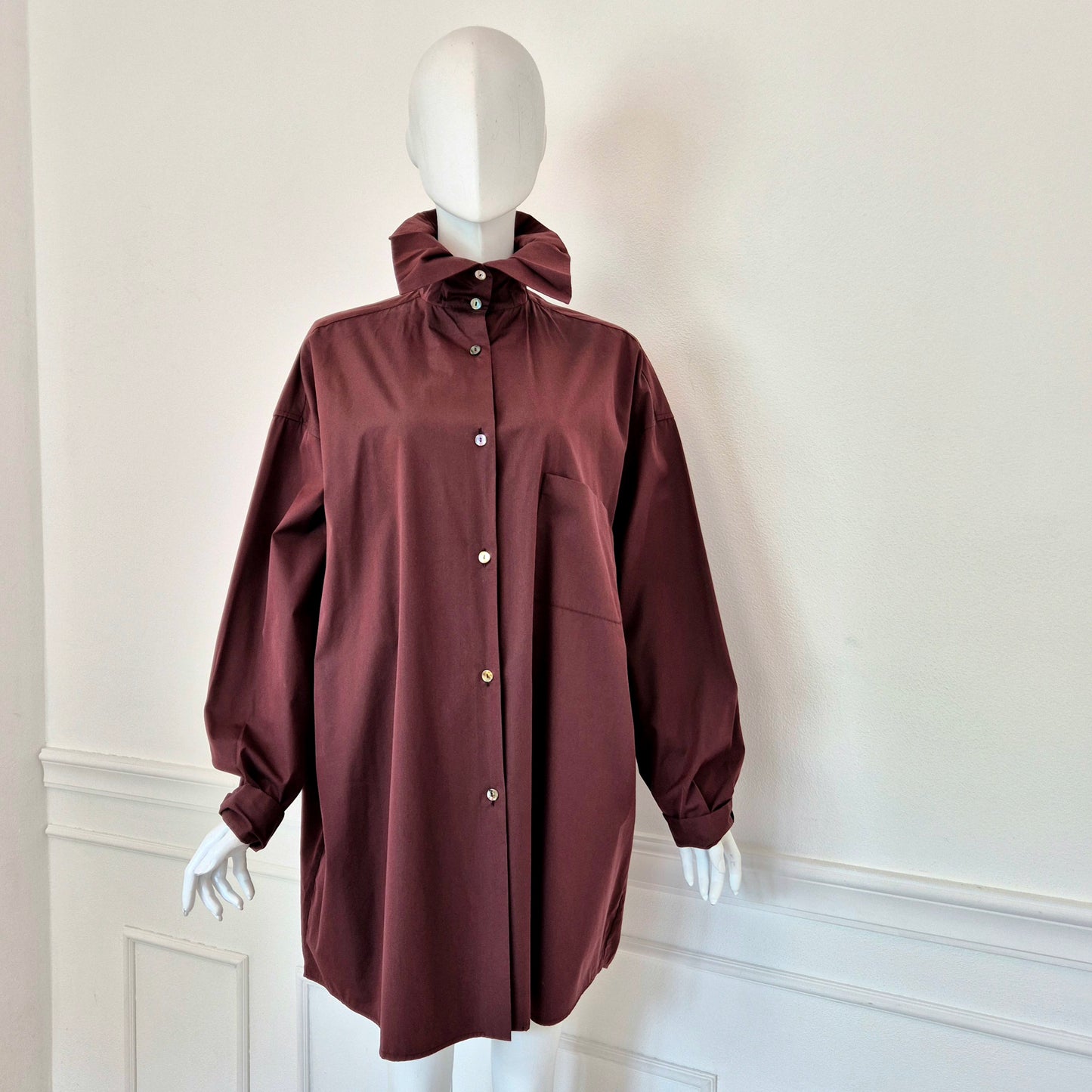 Romeo Gigli | Camicia melanzana con colletto a pieghe 1989