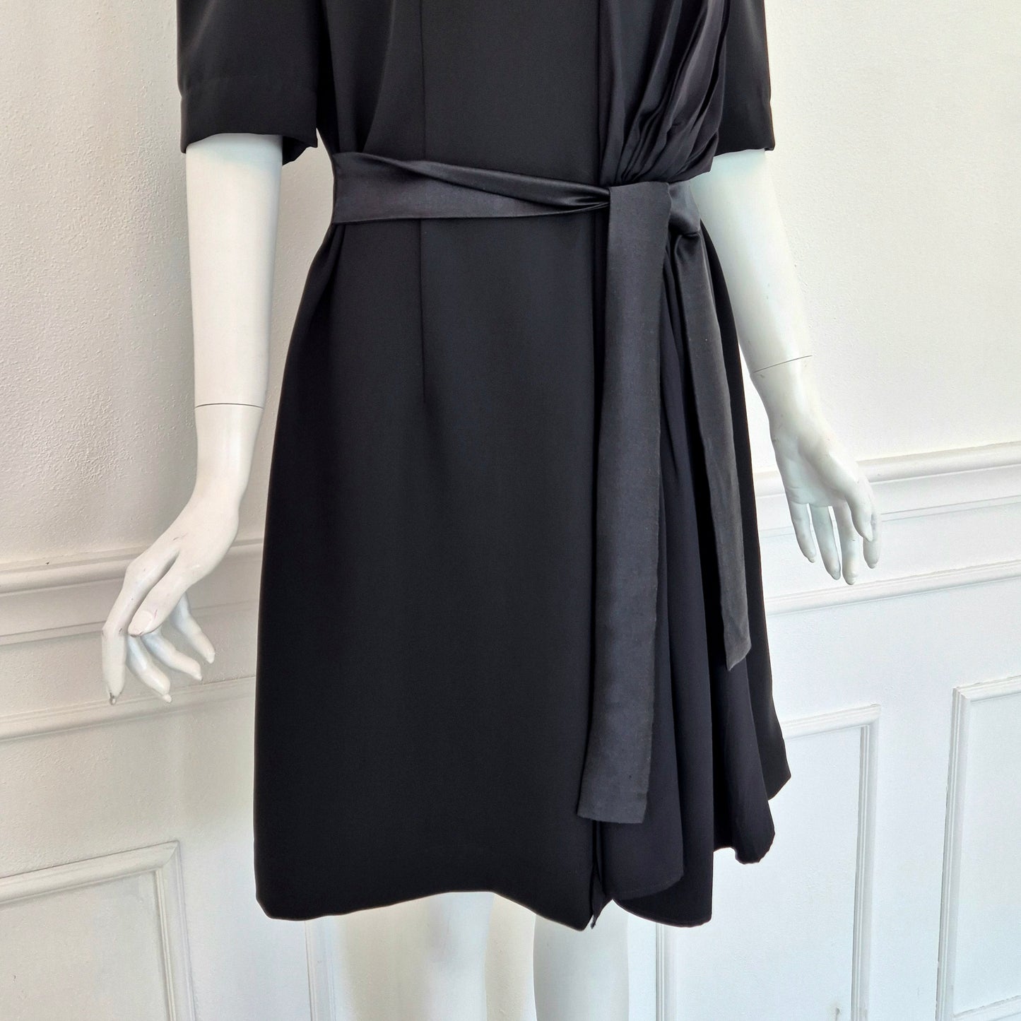 Prada | Abito nero con drappeggio