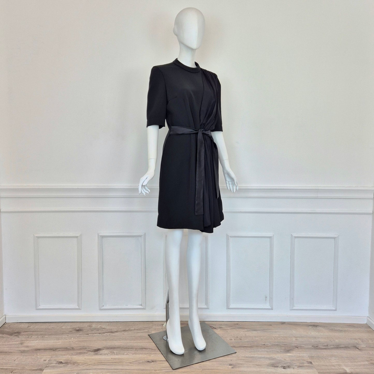 Prada | Abito nero con drappeggio