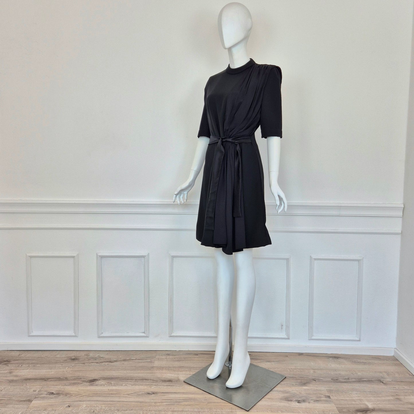 Prada | Abito nero con drappeggio