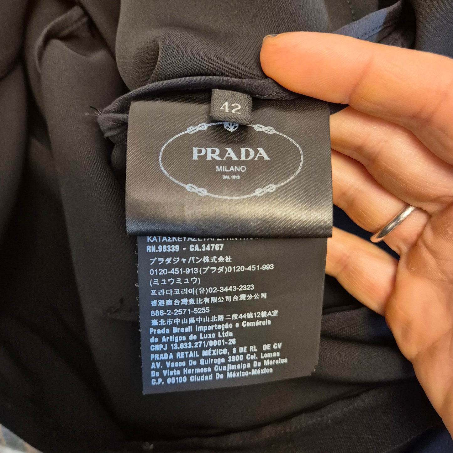 Prada | Abito nero con drappeggio