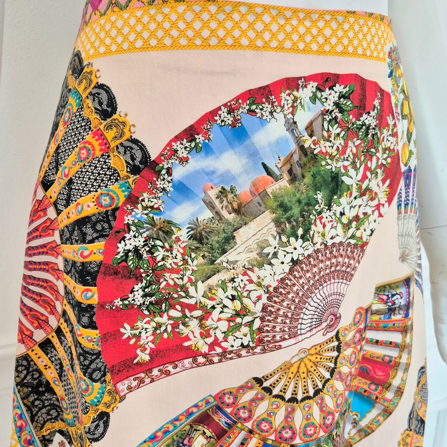 Prada | Gonna fantasia ventagli