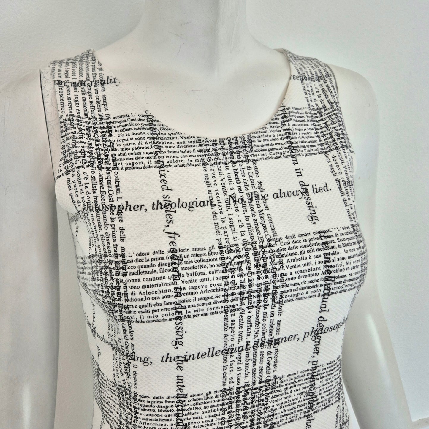 Moschino | Tubino bianco con scritte nere