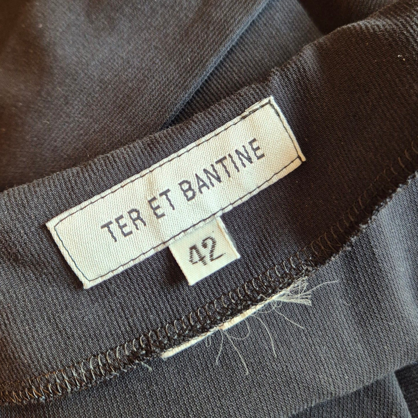 Ter et Bantine | Abito con gonna a ruota e incrocio sulla schiena