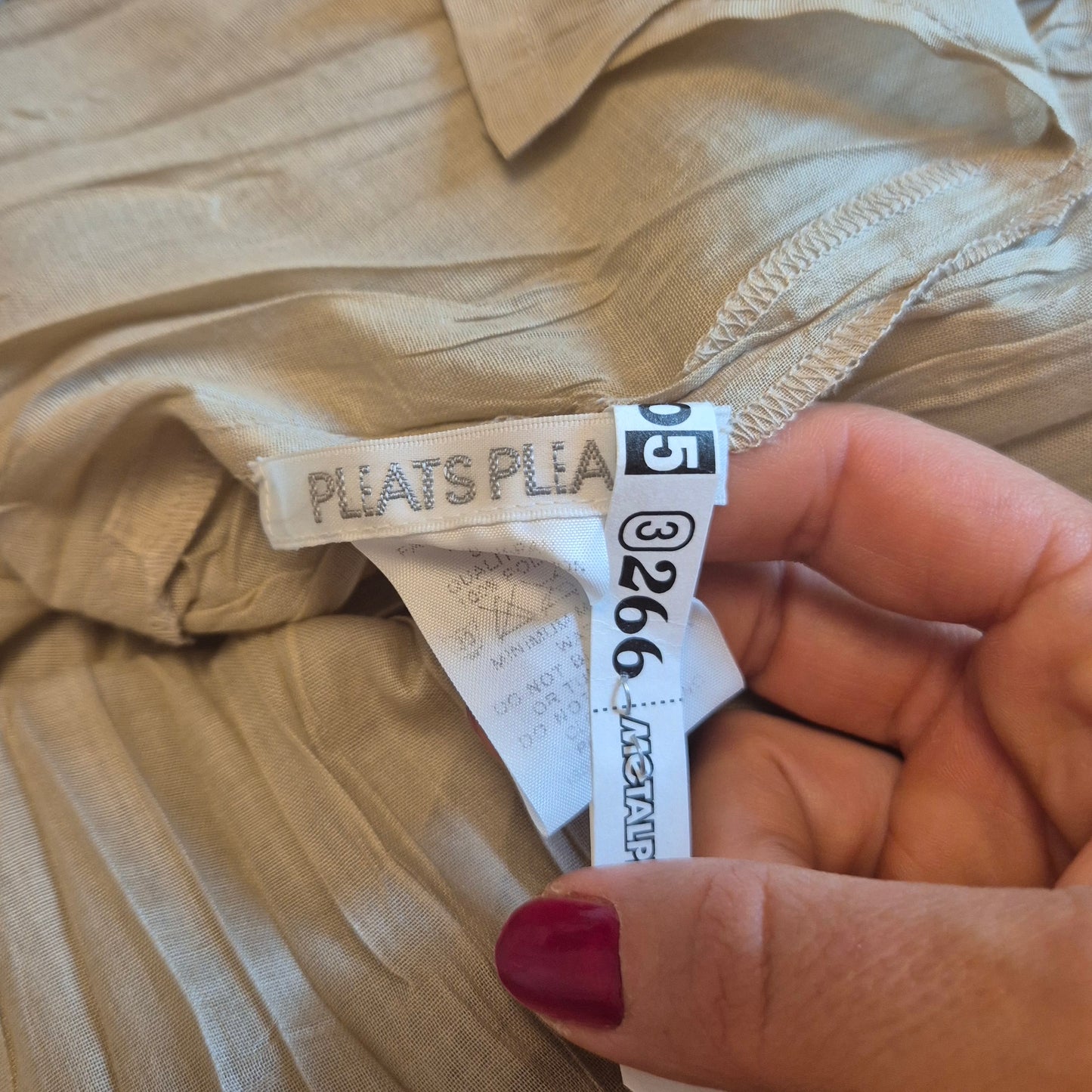 Pleats Please Issey Miyake | Camicia beige manica corta