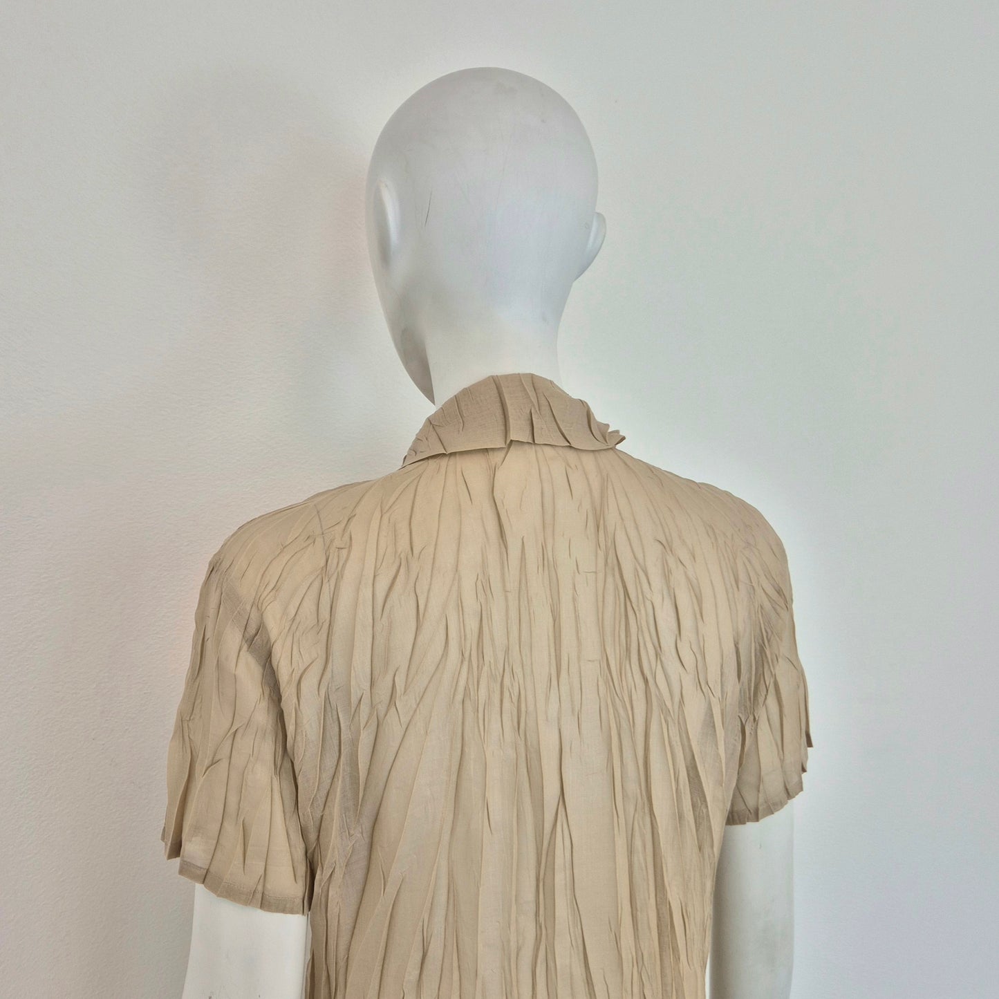 Pleats Please Issey Miyake | Camicia beige manica corta