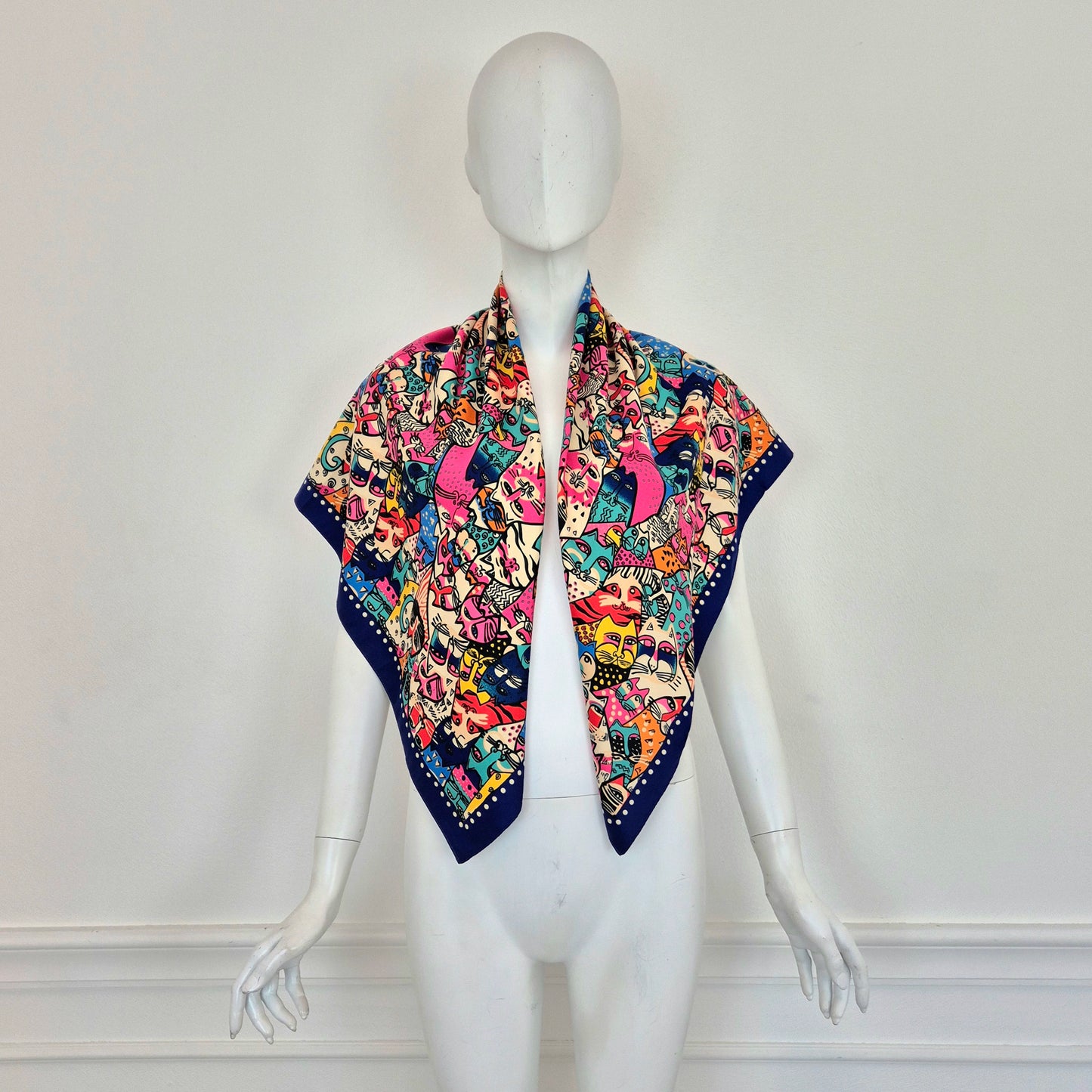 Miu Miu x Luxottica |Foulard in pura seta con gattini