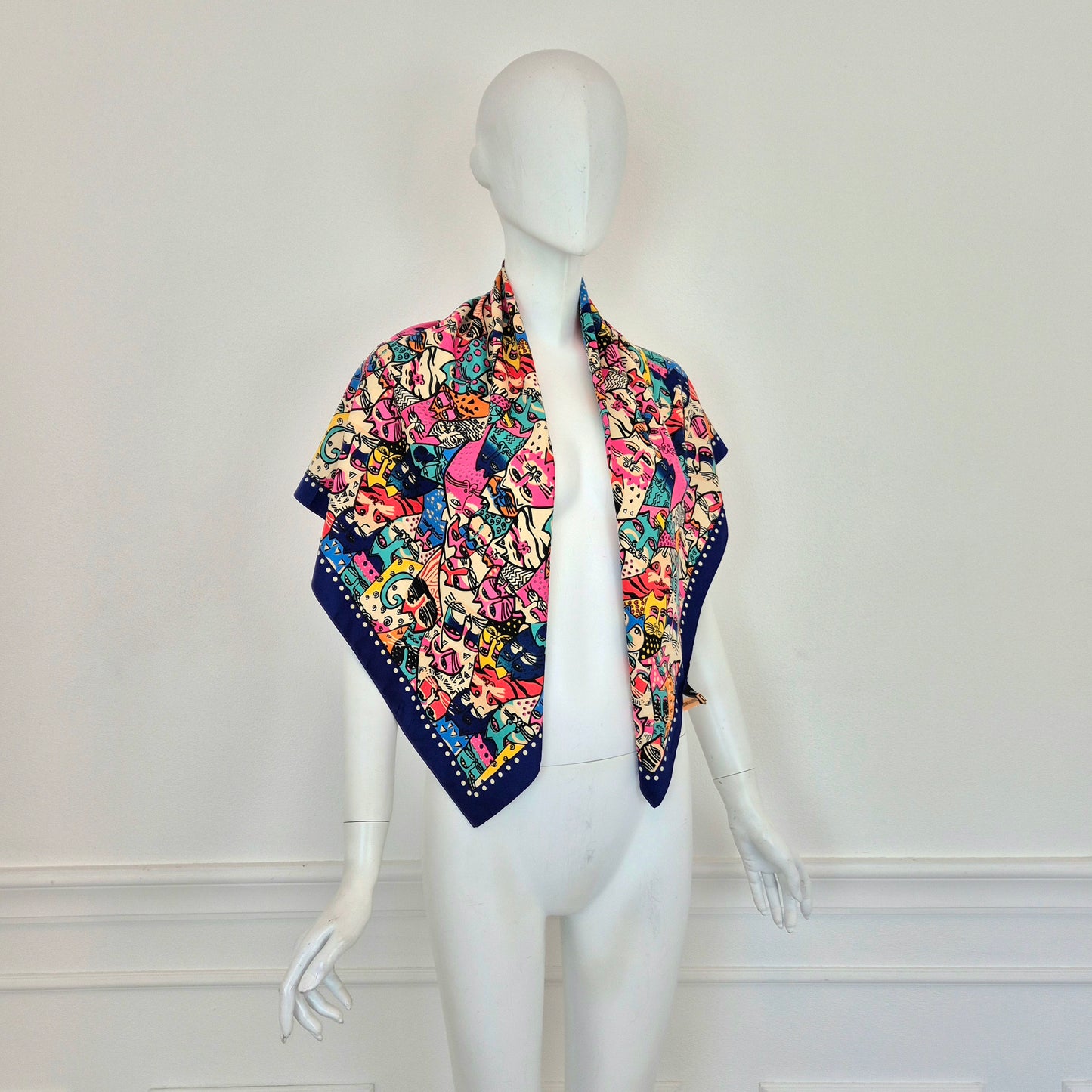 Miu Miu x Luxottica |Foulard in pura seta con gattini