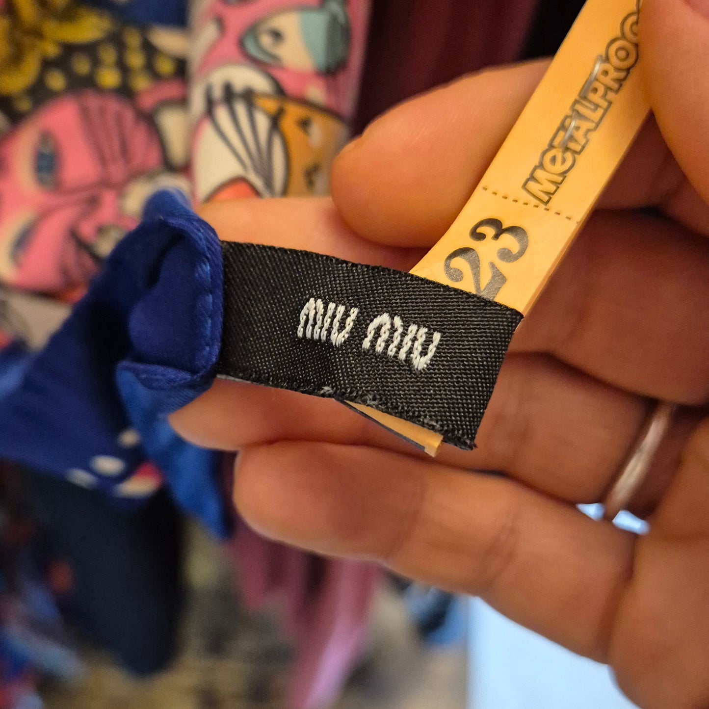 Miu Miu x Luxottica |Foulard in pura seta con gattini