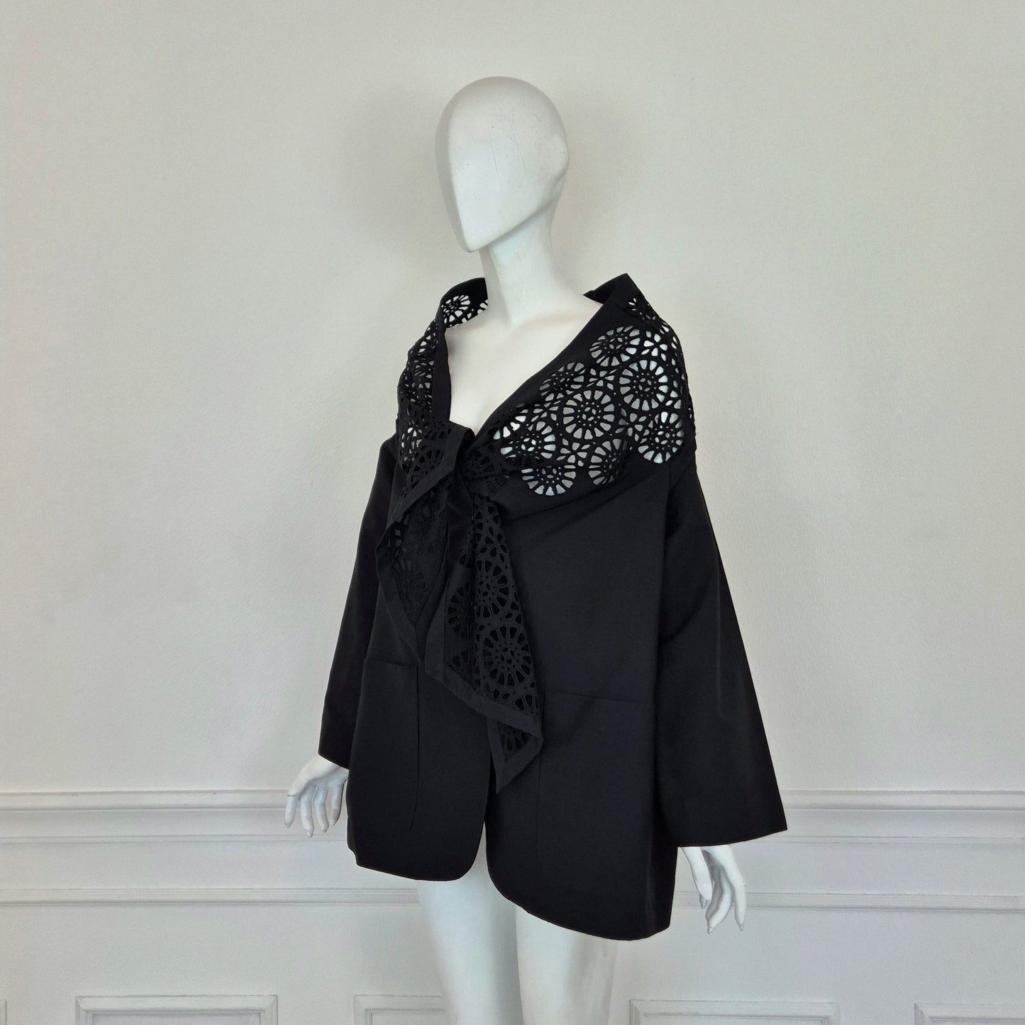 Romeo Gigli | Giacca in cotone nero con traforo 1992