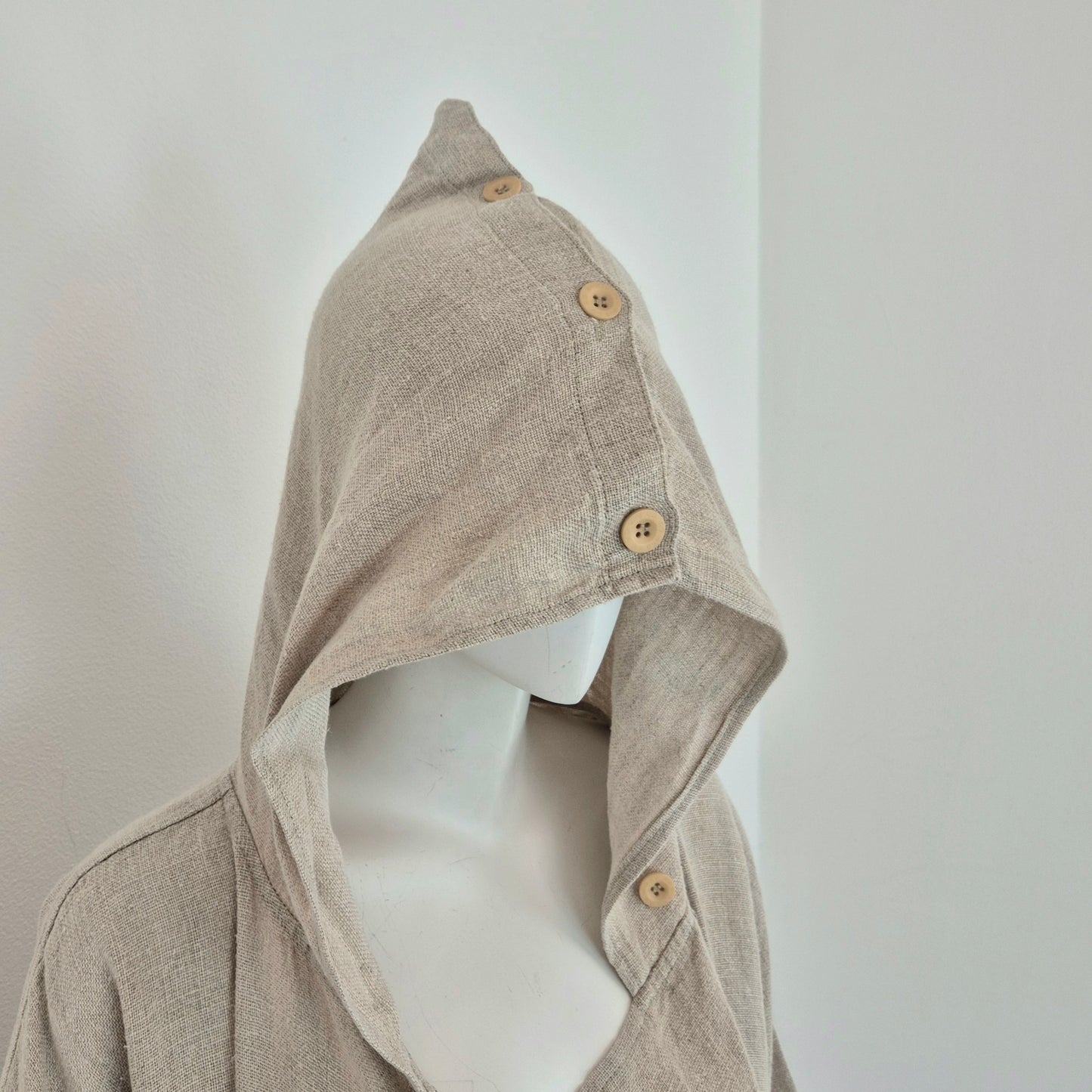 Ko and Co | Giacca ampia in lino beige con cappuccio