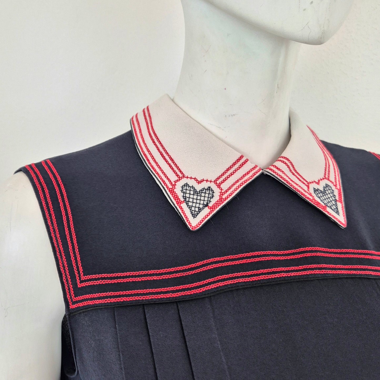 Miu Miu | Top con colletto cuori ricamati