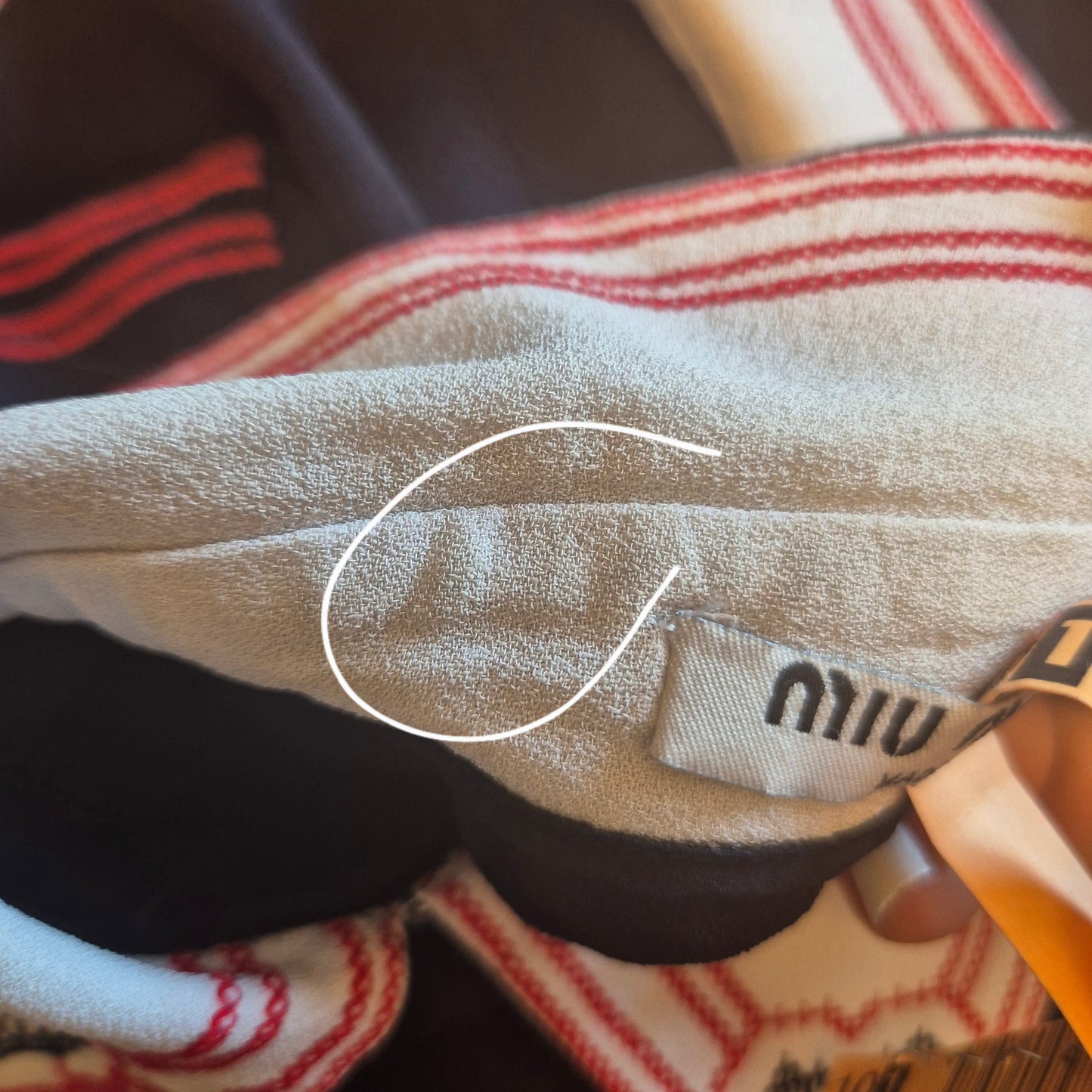 Miu Miu | Top con colletto cuori ricamati