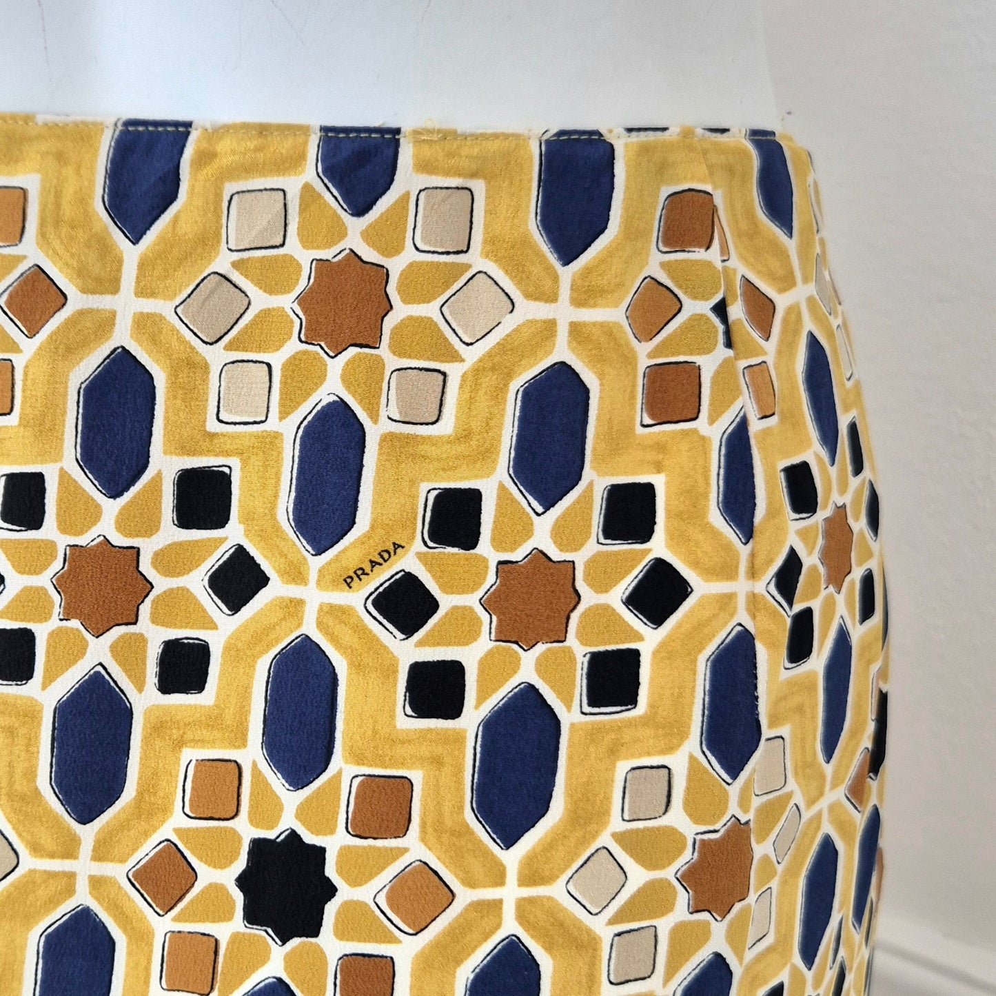 Prada | Gonna in seta fantasia geometrica