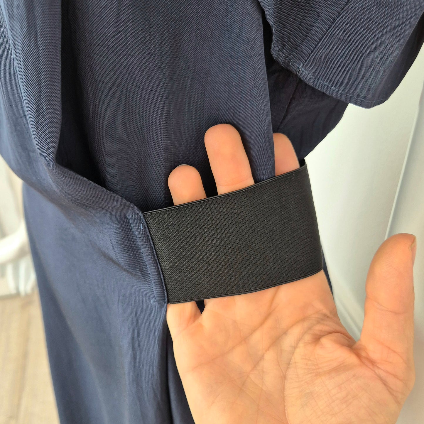 Issey Miyake | Abito blu con elastici