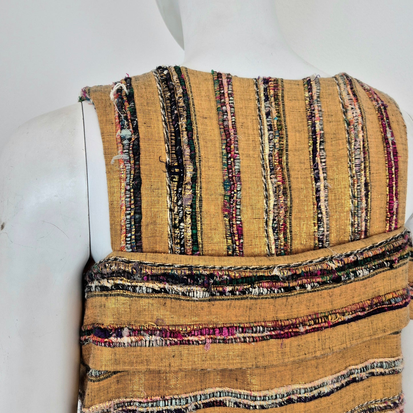 Romeo Gigli | Top oro in seta grezza con righe multicolor 1994