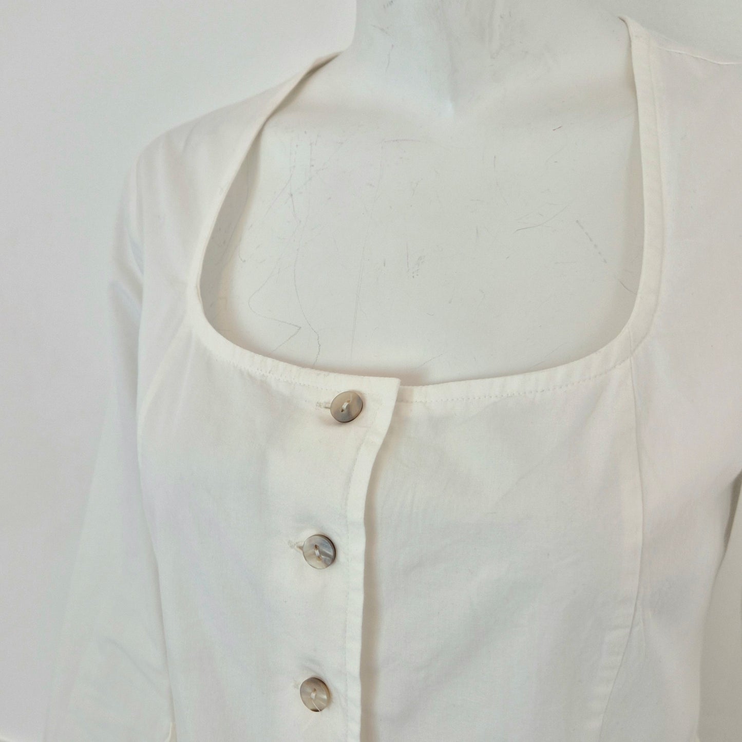 Romeo Gigli | Camicia bianca con balza e scollo quadrato