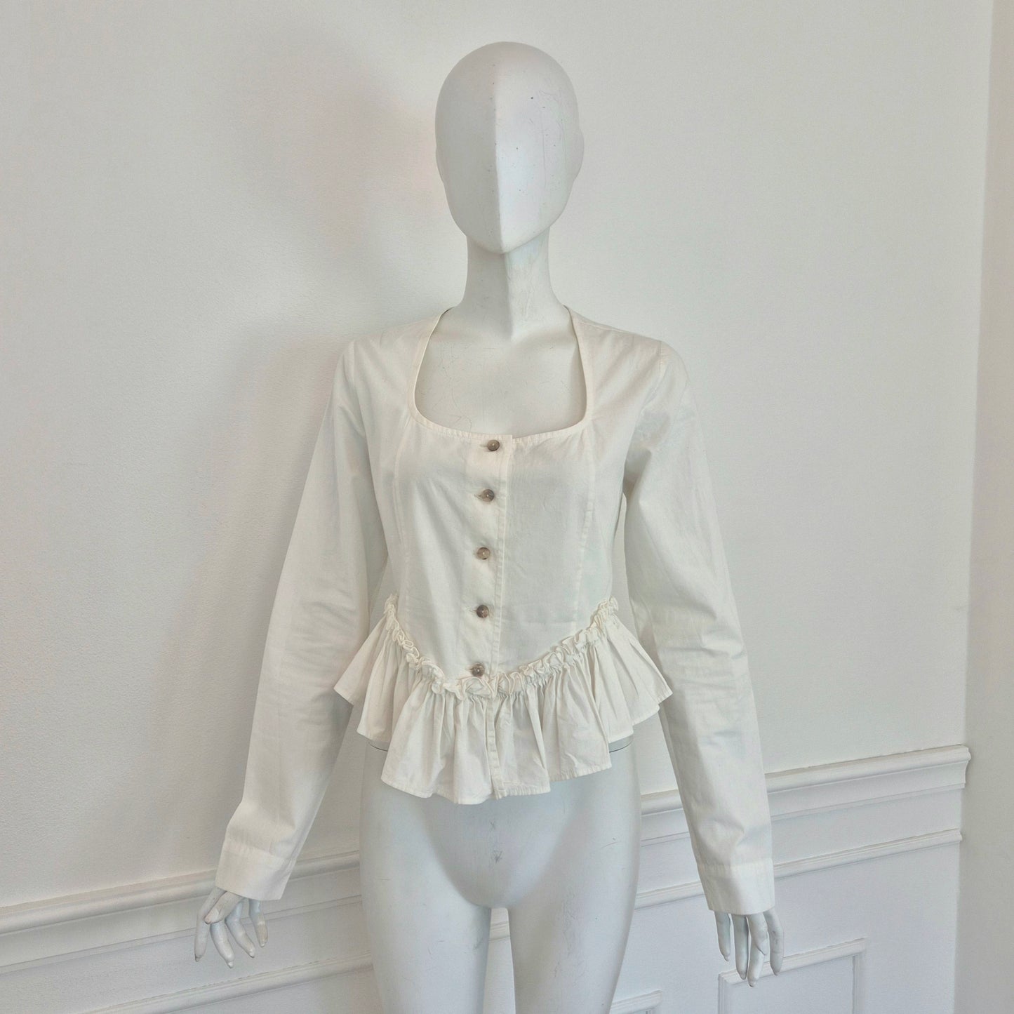 Romeo Gigli | Camicia bianca con balza e scollo quadrato
