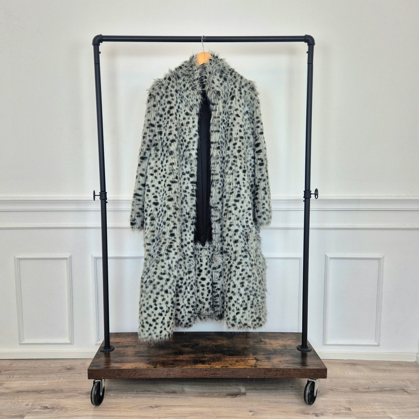 Too cool for fur | Ecopelliccia lunga animalier grigio