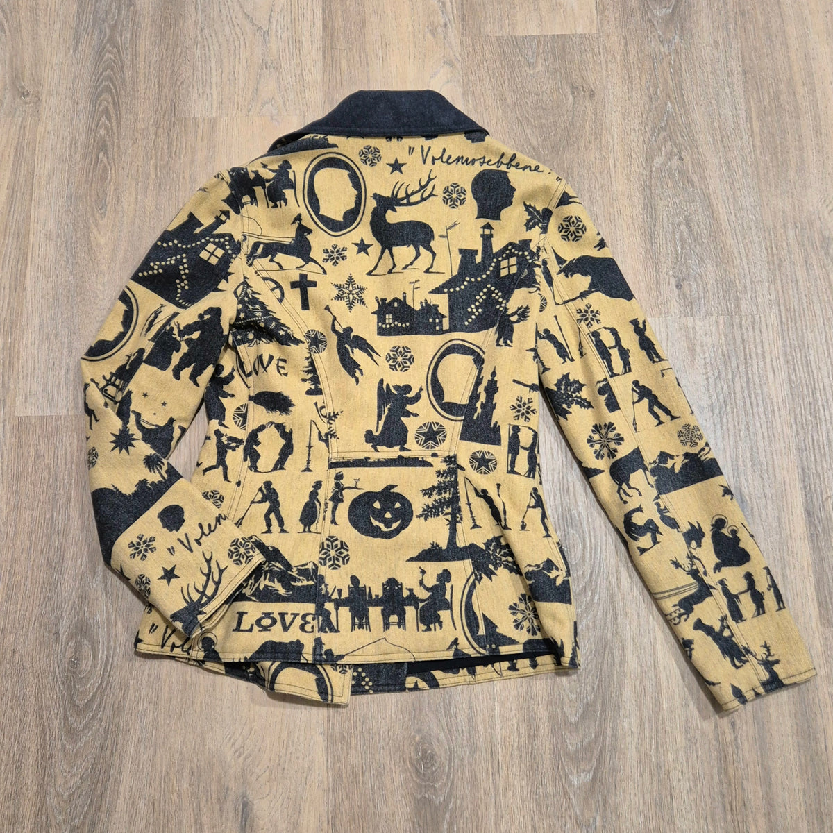 Moschino | Giacca con zip - disegni autunnali e invernali