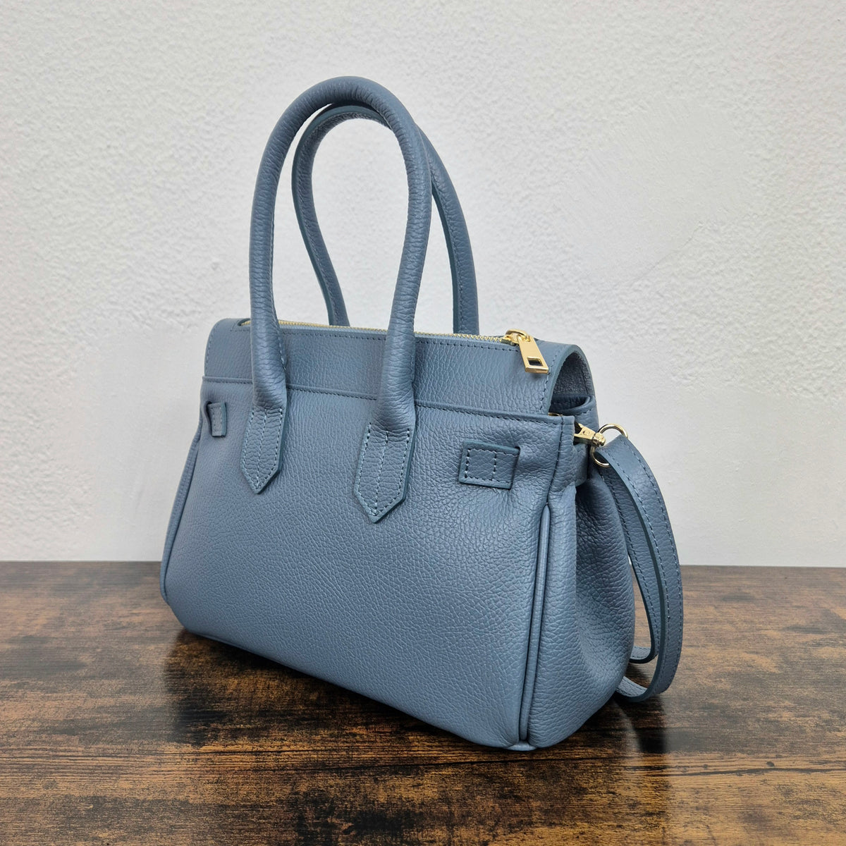 Borsa in vera pelle azzurro polvere