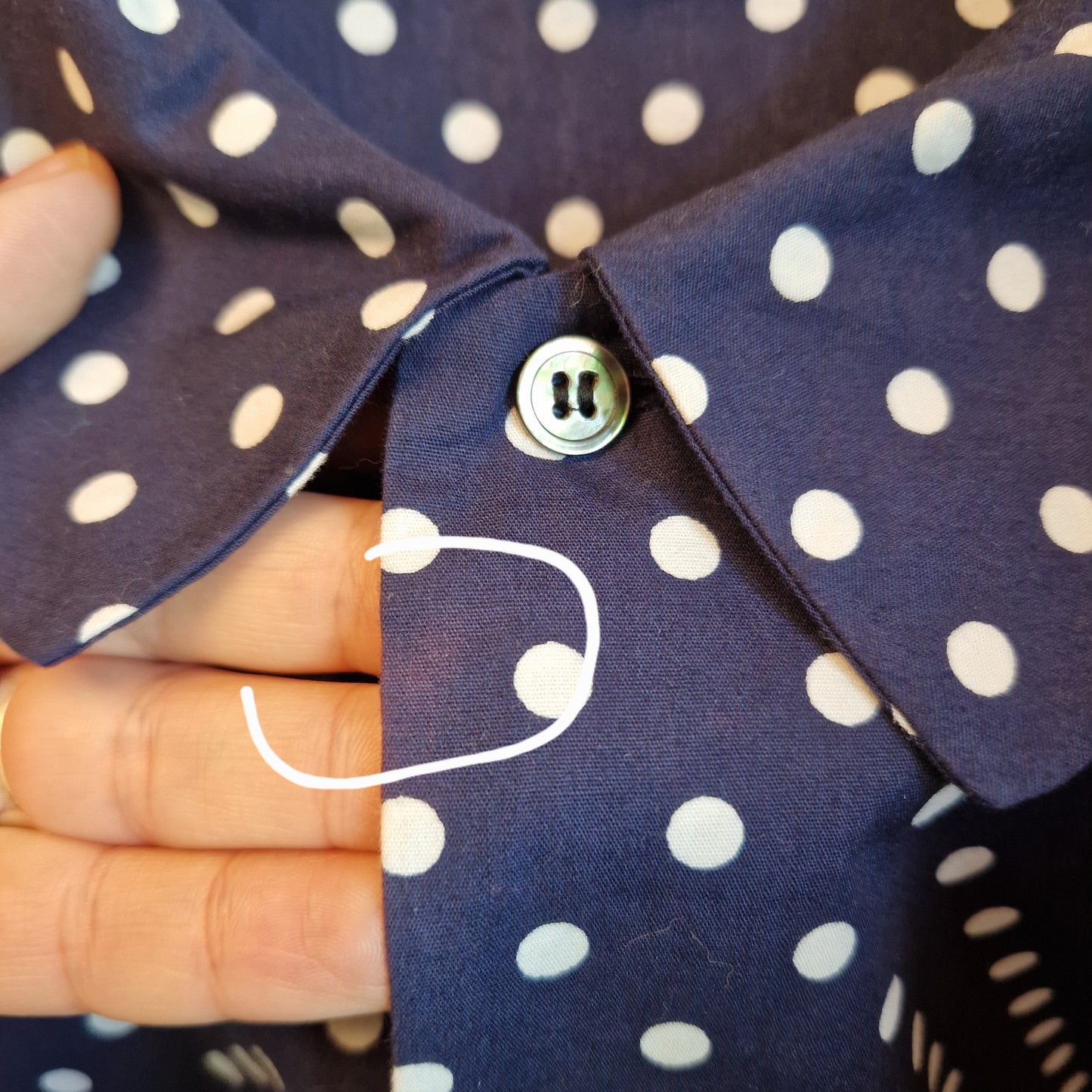 Camicia Comme Des Garçons blu pois bianchi