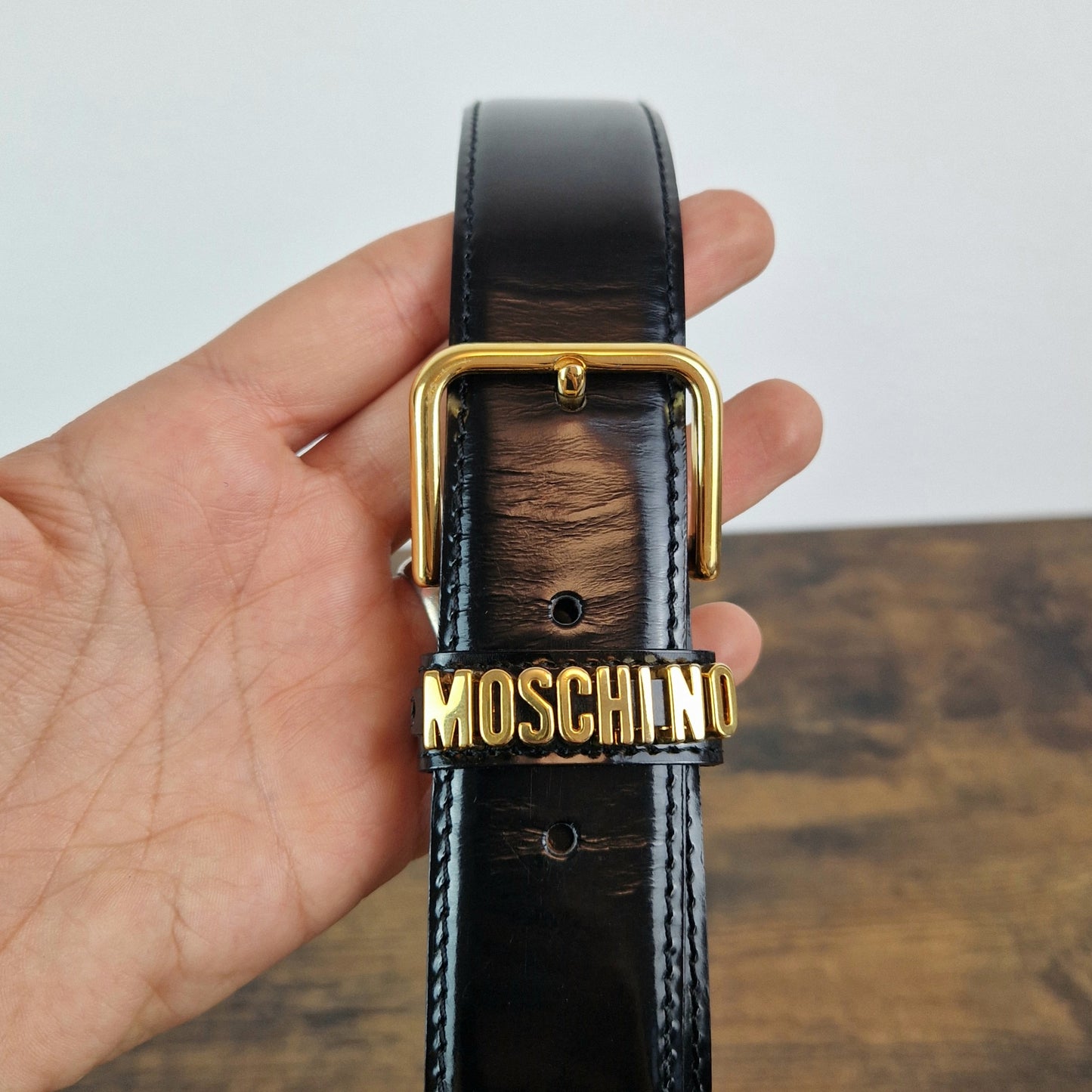 Cintura Moschino vernice nera