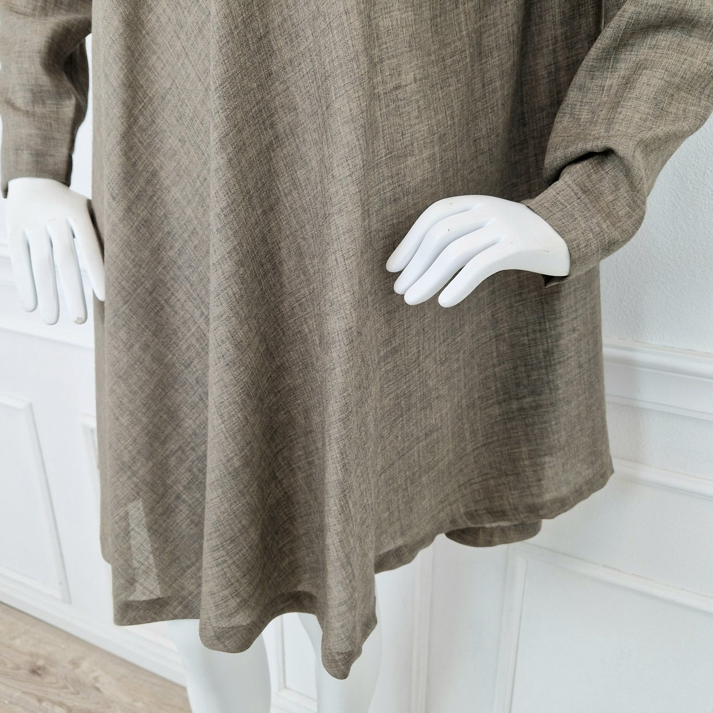 Abito Plantation di Issey Miyake grigio