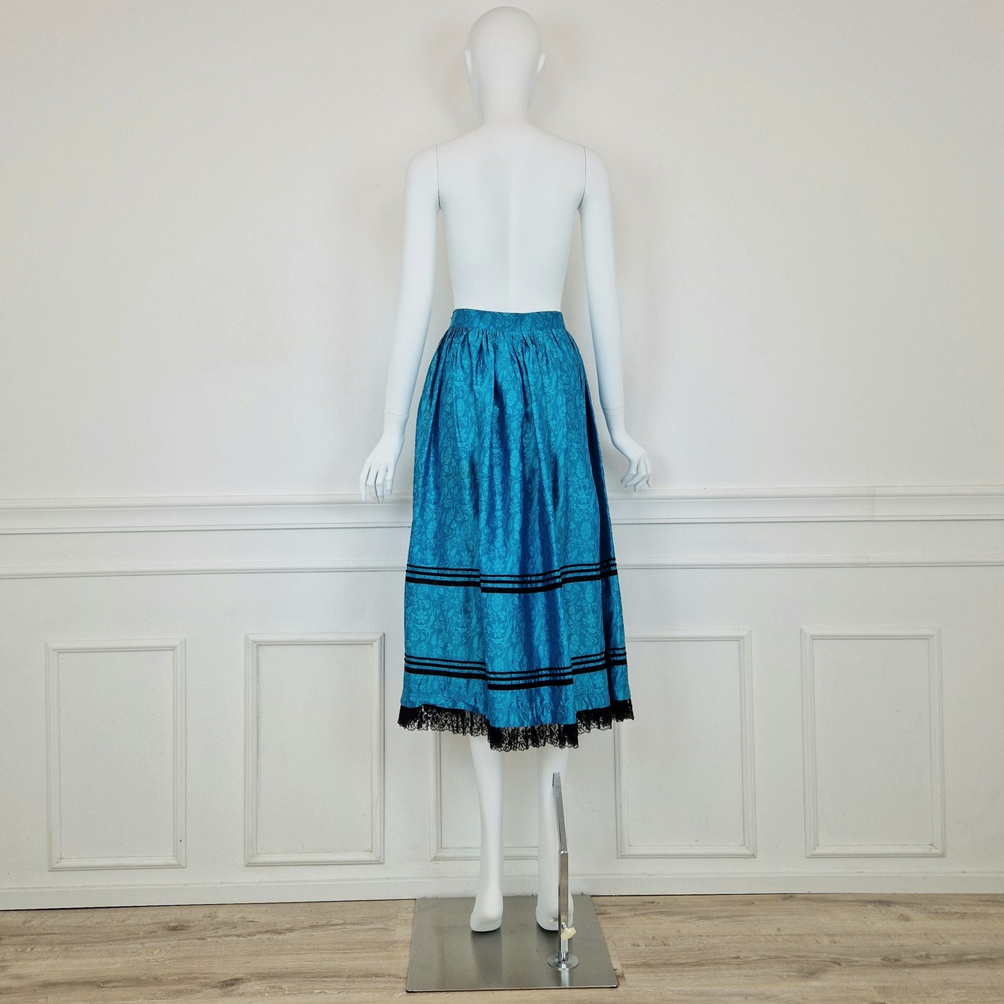 Gonna vintage seta azzurra