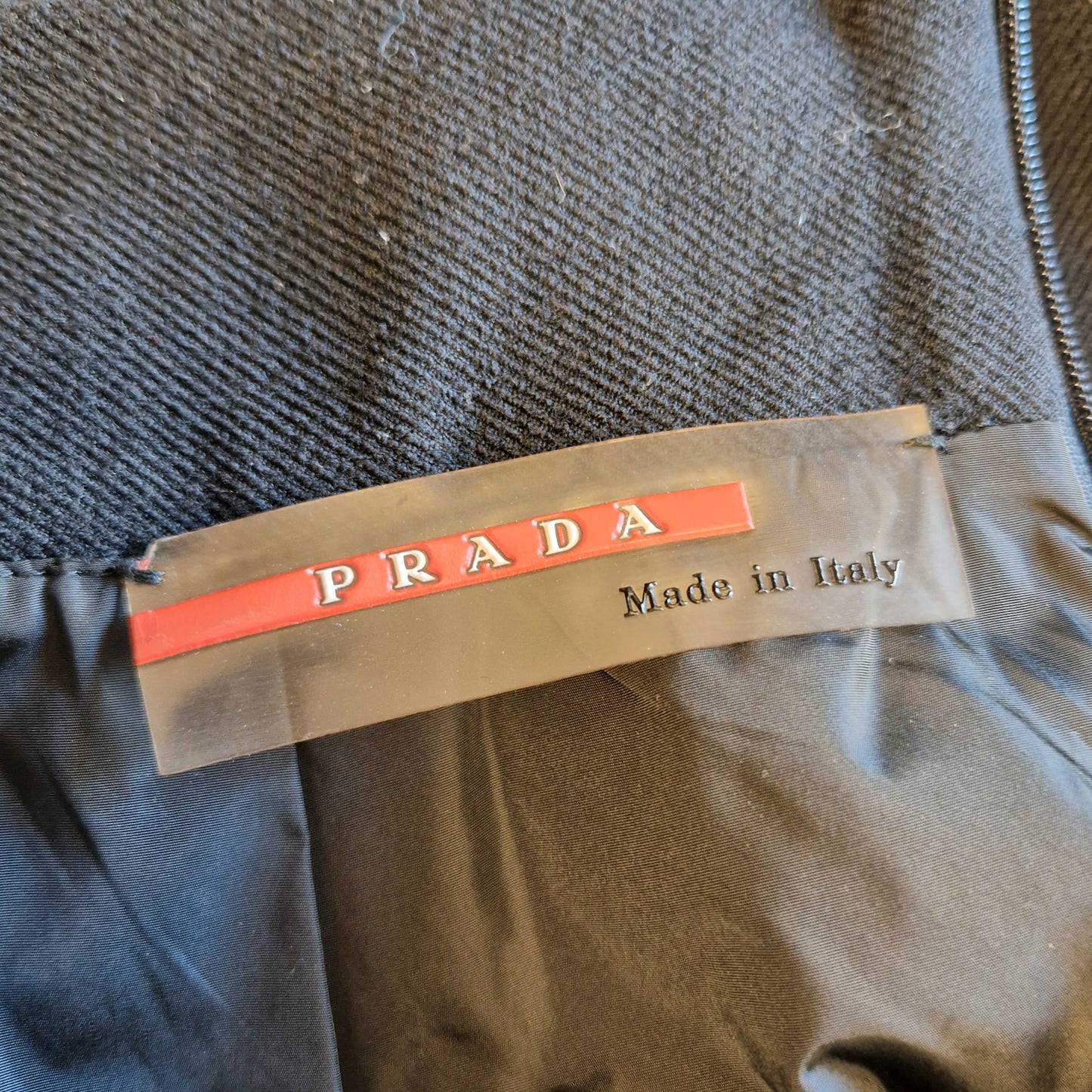 Gonna Prada linea rossa lana nera