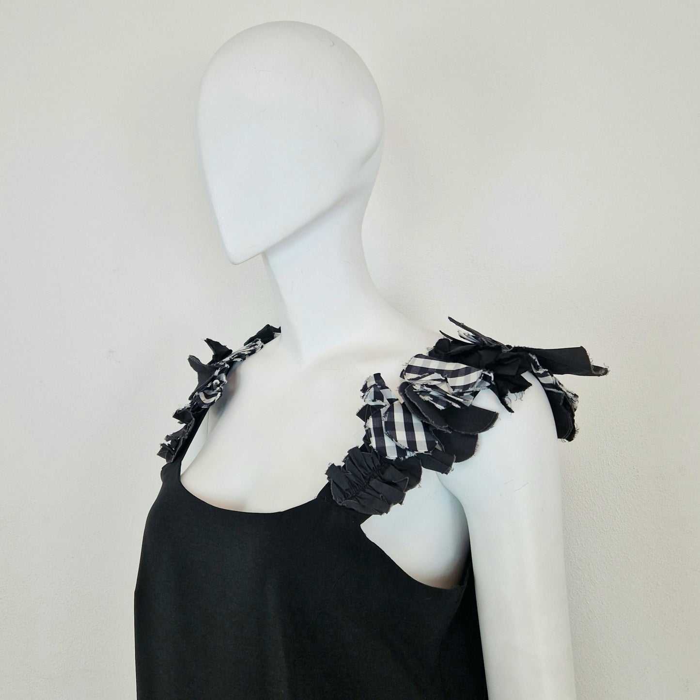 Abito Comme des Garçons spalline fiori